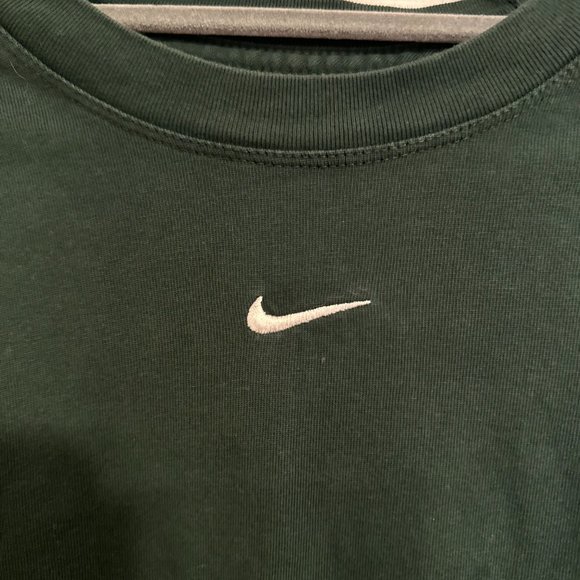 Nike Sportswear Essentials Women's Boxy T-shirt - Size Medium - Pro Green - Picture 3 of 6